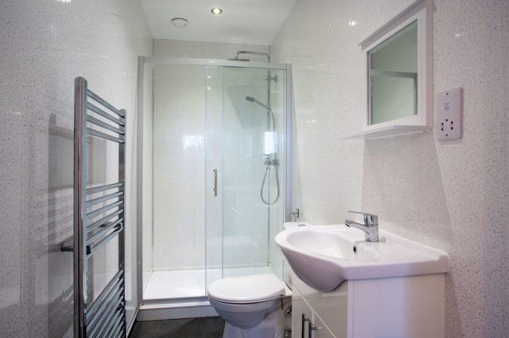 Flat 3, 2 White Ridge Court