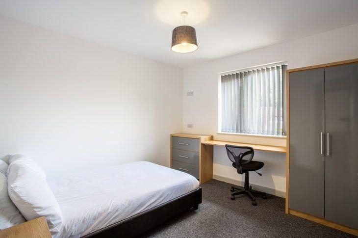 Flat 3, 2 White Ridge Court